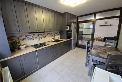 Apartament cu 3 camere decomandat, mobilat în Florești - 2