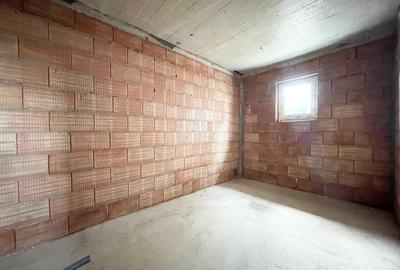 Duplex cu 4 camere cu Canalizare în Moșnița Veche - 14