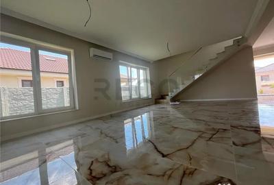 Casă cu 4 camere cu Teren 440 Mp în Nufărul