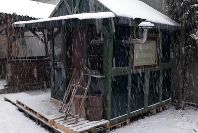 Casuta din lemn de vanzare. - 1