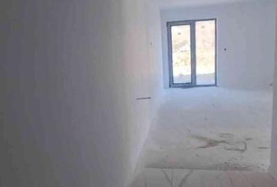 Apartament cu 2 camere decomandat în Bârnova