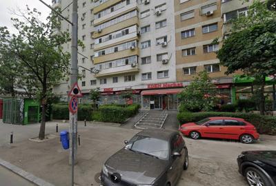 Spatiu 136mp. in intersectie, vad foarte bun, cu preluare de chirias