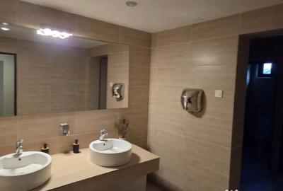 Spațiu comercial, de 480 mp, în Lungulețu - 1