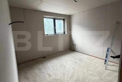 Casă cu 7 camere cu Teren 950 Mp în Central - 3