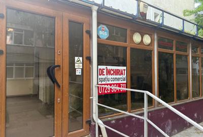 Spațiu comercial, de 30 mp, în Central - 3