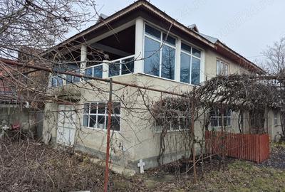 Vila P+1,hala 70 m2 la parter, la DN4 - 3