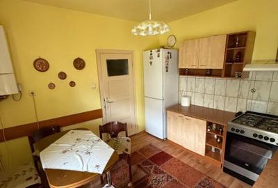 Casa centrala de vanzare- zona Cristian - 7