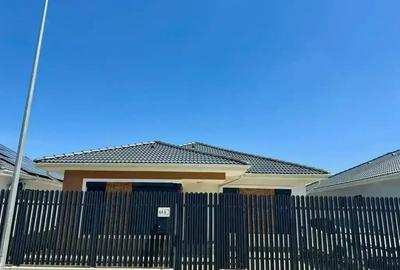 Casă cu 4 camere cu Teren 400 Mp în Central