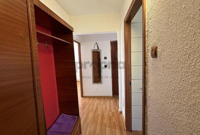 Apartament cu 2 camere decomandat, mobilat în Tractorul - 8