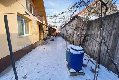 Casa de 284 mp, impartit in 3 apartamente, teren 503 mp, Grivitei Comision 0%! - 11