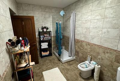 Casă cu 4 camere în 14 Mai - 4