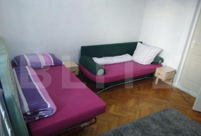 Casa individuala de inchiriat, cu 5 camere, 250 mp, zona Cet - 3