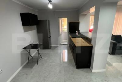Apartament cu 3 camere decomandat în Cetate