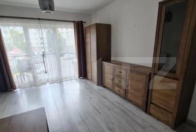 Apartament de vanzare, cu o camera decomandata, 84 mp, zona - 6