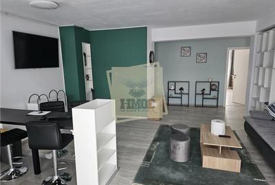 Apartament cu 4 camere decomandat, mobilat în Central
