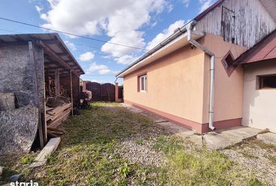 Casă cu 5 camere decomandat cu Teren 1600 Mp în Dobreni - 15