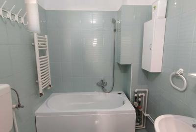 Apartament cu 2 camere semidecomandat în Cantemir