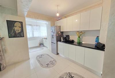 Apartament cu 3 camere decomandat în Apărătorii Patriei - 4