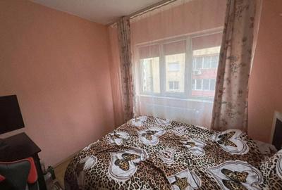 Propietar vand apartament cu 2 camere semidecomandat, situat in zona Sagului, conf 1 - 1