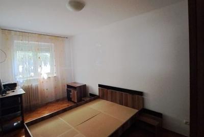 Apartament cu 3 camere semidecomandat, mobilat în Circumvalațiunii - 3
