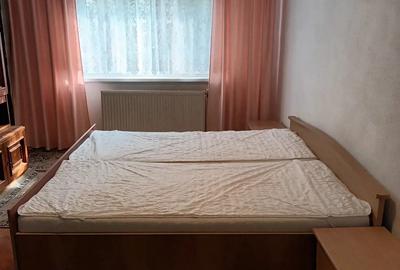 Inchiriez apartament cu 3 camere decomandate in Satu Mare, Micro 17 - 2