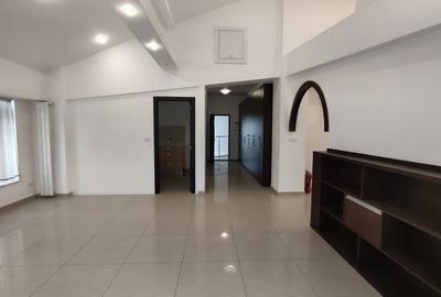 Spațiu comercial, de 80 mp, în Centrul Civic - 2