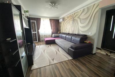 Apartament cu 4 camere semidecomandat, mobilat în Fizicienilor - 1