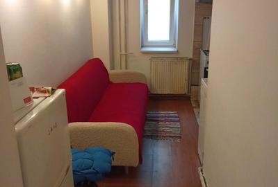 Apartament cu 2 camere decomandat în Central - 2