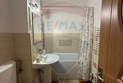 Apartament cu 2 camere de inchiriat in zona 1 Mai - 7
