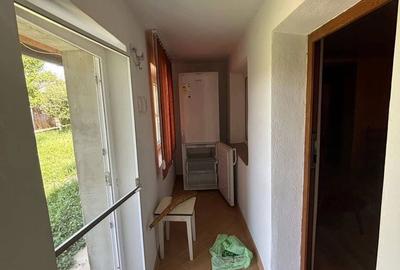 Casă cu 4 camere cu Teren 500 Mp în Central