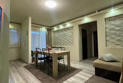 Apartament cu 3 camere semidecomandat în Central - 2