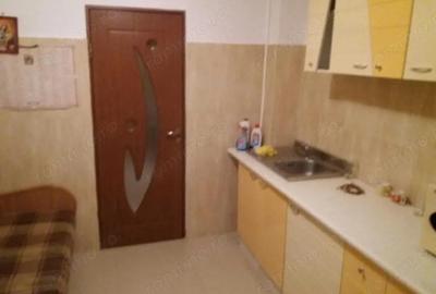 Apartament 2 camere/ cu centrala proprie/ aer condi?ionat/ Poarta 6 - 8