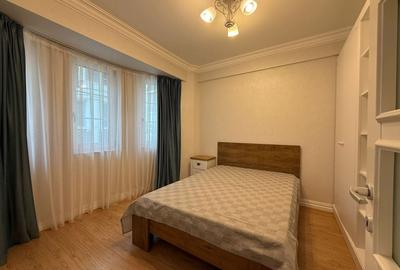 Duplex cu 5 camere cu Canalizare în Copou - 12