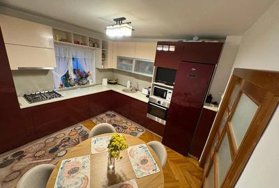 Apartament cu 3 camere decomandat în Ultracentral - 3