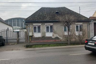 Casă cu 2 camere în Unirea - 1