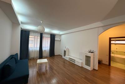 Apartament cu 3 camere semidecomandat, mobilat în Central - 3