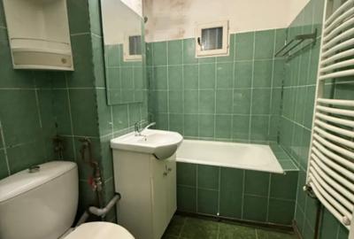 Apartament cu 2 camere semidecomandat în 1 Mai