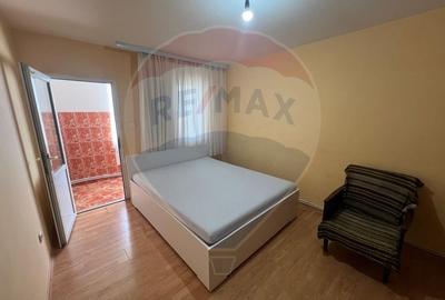 Apartament cu 3 camere decomandat în Sud-Vest - 2