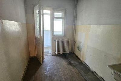 Apartament cu 2 camere semidecomandat în Basarab