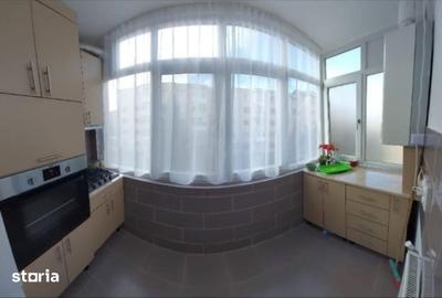 Apartament cu 3 camere decomandat în Central - 2
