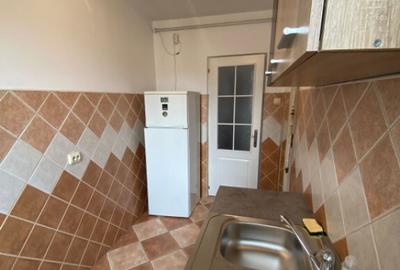 Apartament cu 2 camere, 50 mp, zona Decebal - 5