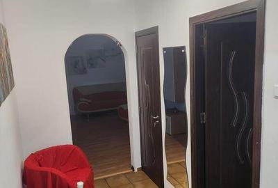 Apartament cu 3 camere semidecomandat în Berceni - 8