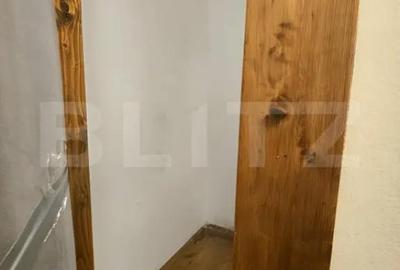 Apartament cu 4 camere semidecomandat în Traian - 2