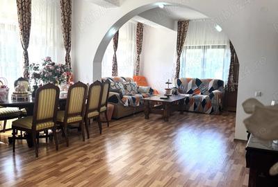 Casa de poveste in Prahova 7 camere, 5 bai si terase cu priveli?ti panoramice - 2