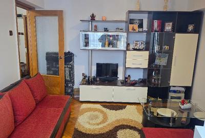 Apartament cu 3 camere decomandat în Sud - 10
