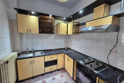 Apartament cu 4 camere decomandat în Central - 7