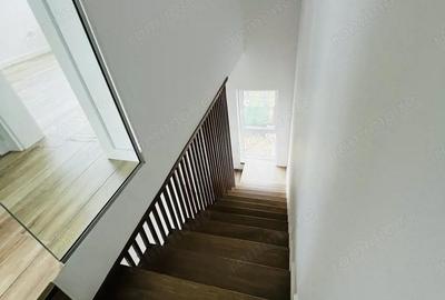 Casă cu 5 camere cu Teren 220 Mp în Mehala - 2