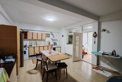 Casă individuală cu 5 camere cu Canalizare în Brâncoveanu