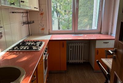 Apartament 2 camere la 2 minute de metrou Costin Georgian!!!
