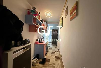 Garsonieră decomandată în Central - 9